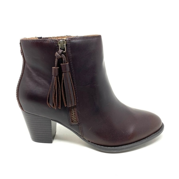 VIONIC UPRIGHT MADELINE CHOCOLATE LEATHER - Picture 1 of 11